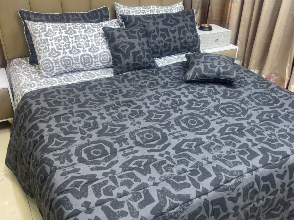 8 Pcs Pure Cotton (Comforter / Duvet Cover) Set | HBD-3231 - Image 3